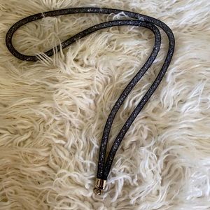 Chrystal like necklace holder for keys!